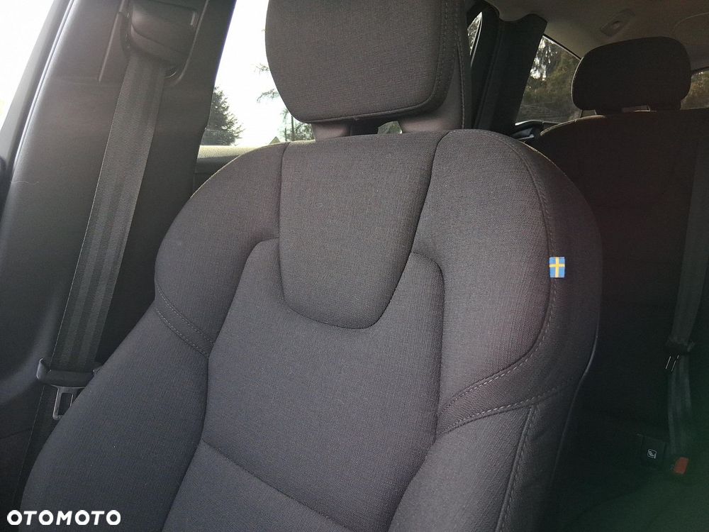 Volvo V60 Cross Country - 15