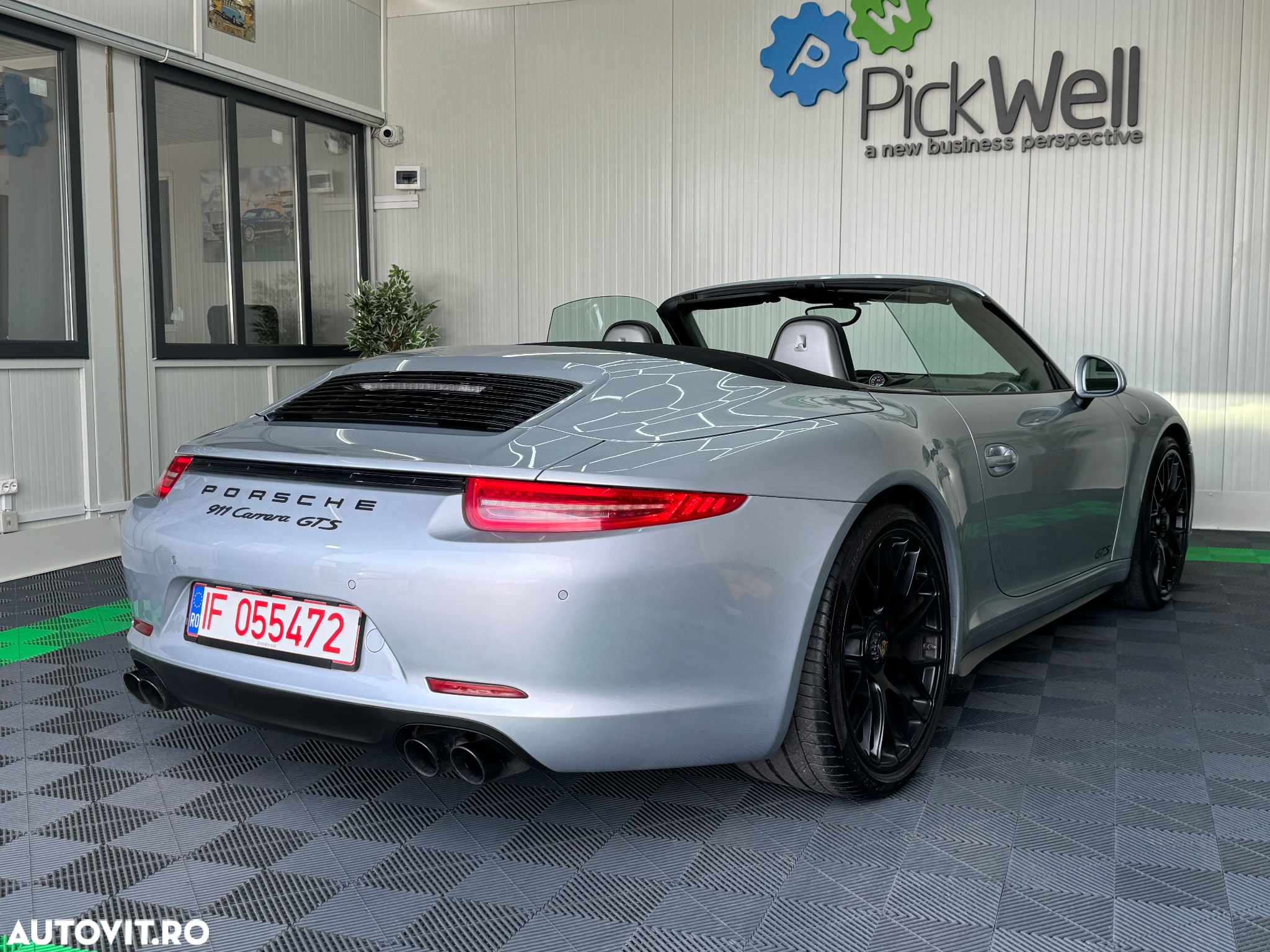 Porsche 911 Carrera GTS Cabriolet PDK - 7