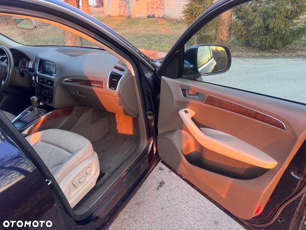 Audi Q5 3.2 FSI Quattro S tronic - 12