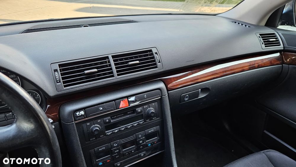 Audi A4 Limousine 2 - 23