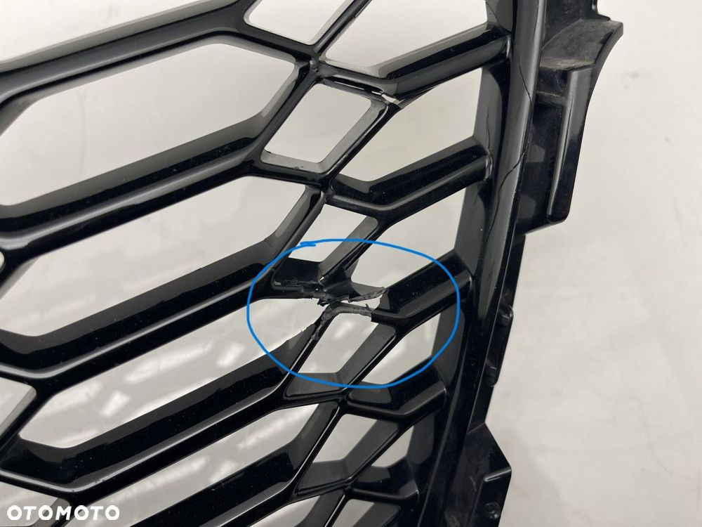 GRILL ATRAPA AUDI RS4 B9 LIFT 8W0853651BF - 3
