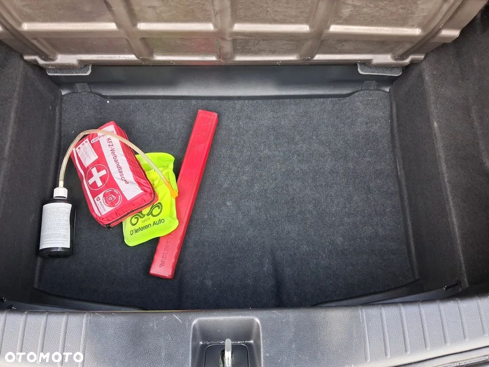Honda Civic 1.4 i-VTEC Comfort - 36