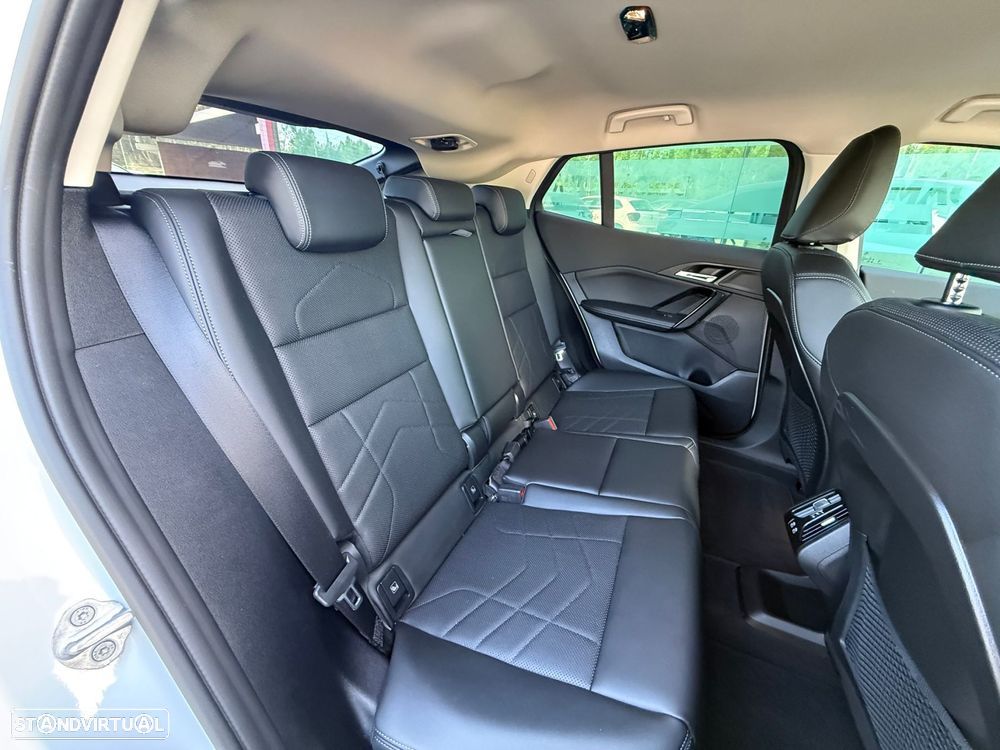 BMW iX2 eDrive20 - 8