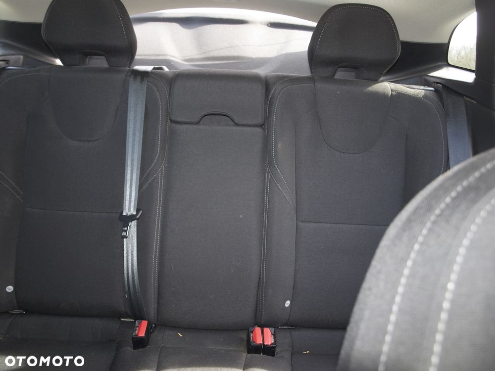 Volvo V40 - 12