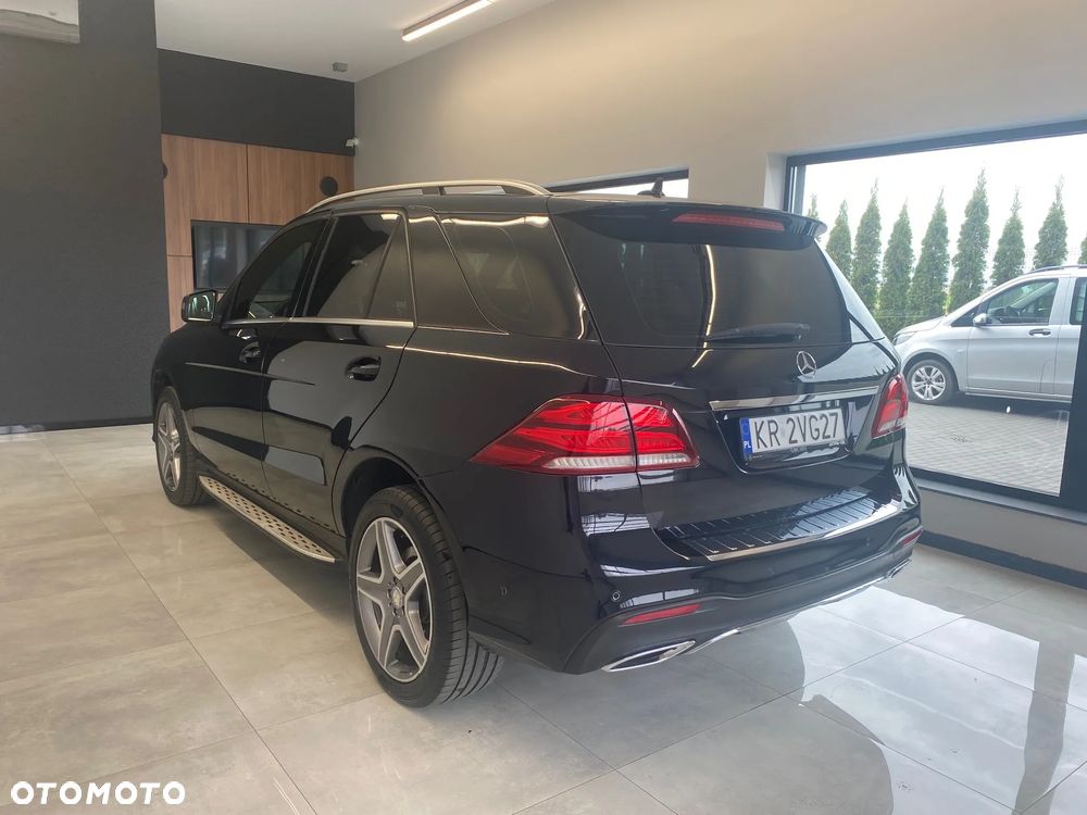 Mercedes-Benz GLE 350 d 4-Matic - 4
