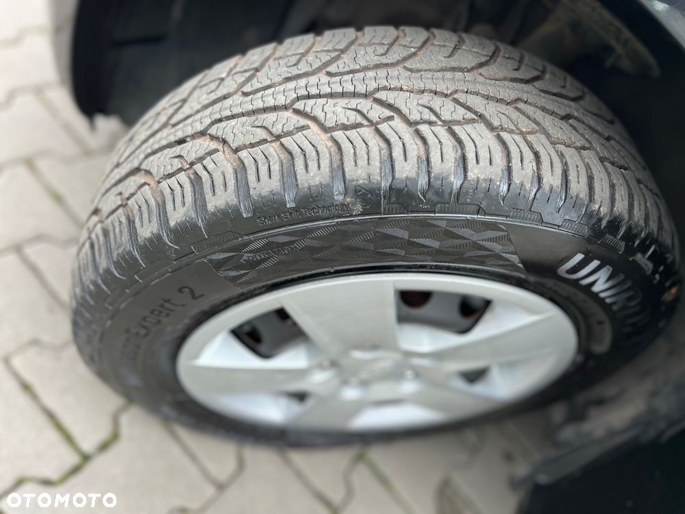 Kia Venga 1.4 CVVT Business Line - 16