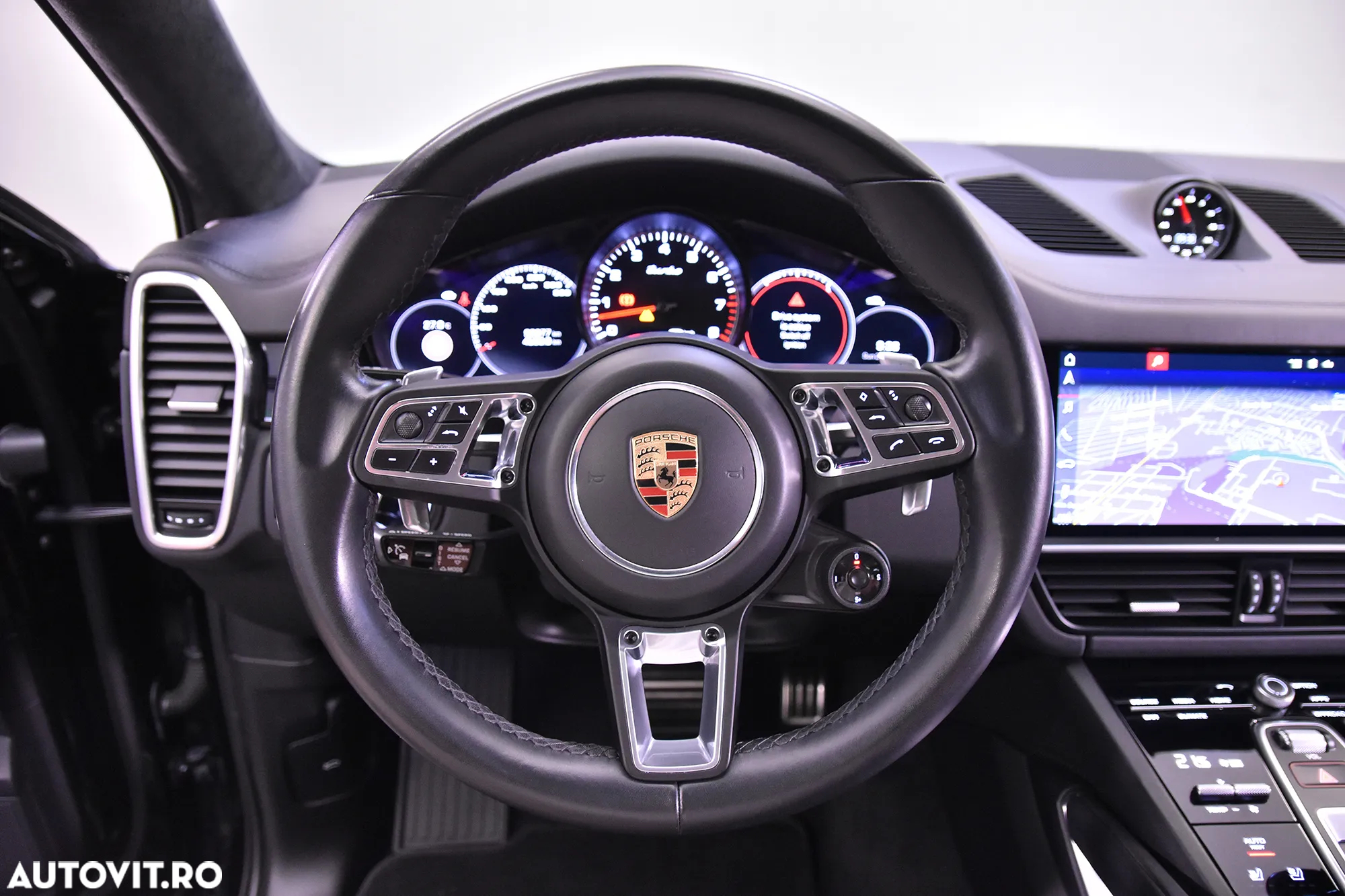 Porsche Cayenne Coupe Turbo - 16