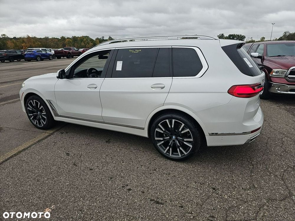 BMW X7 - 6