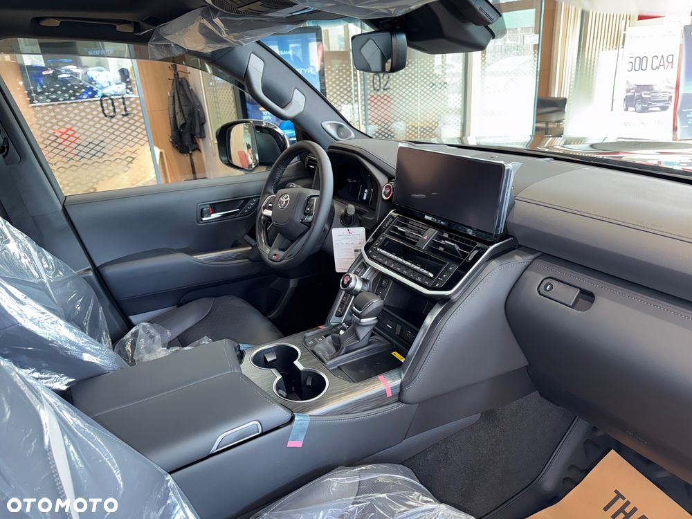 Toyota Land Cruiser - 8