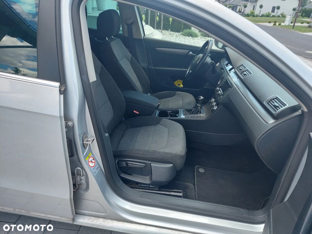 Volkswagen Passat - 6