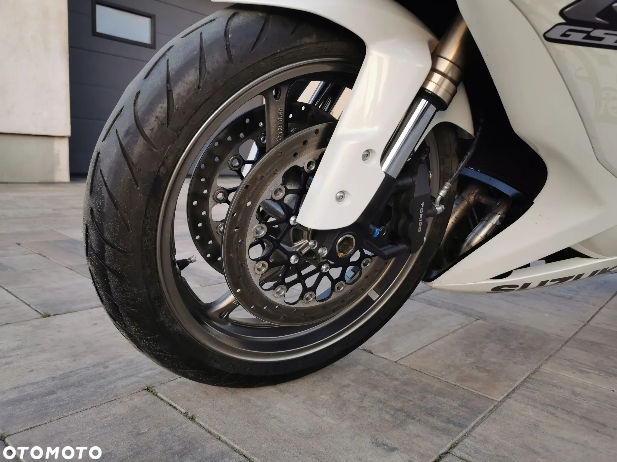 Suzuki GSX-R - 12