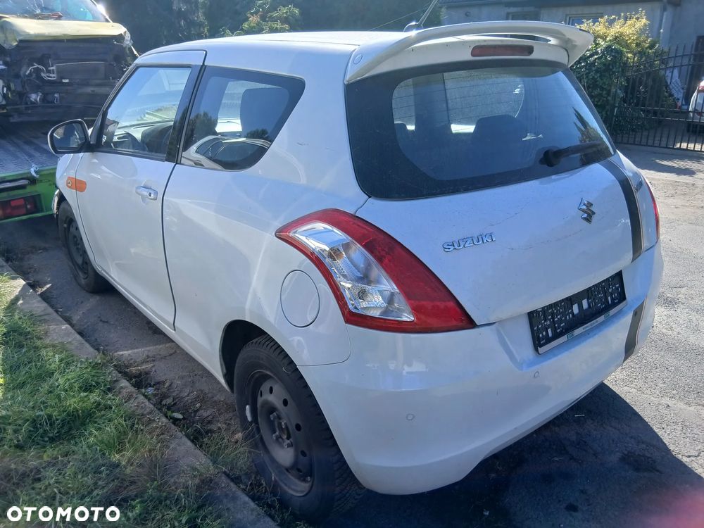 Suzuki Swift - 2