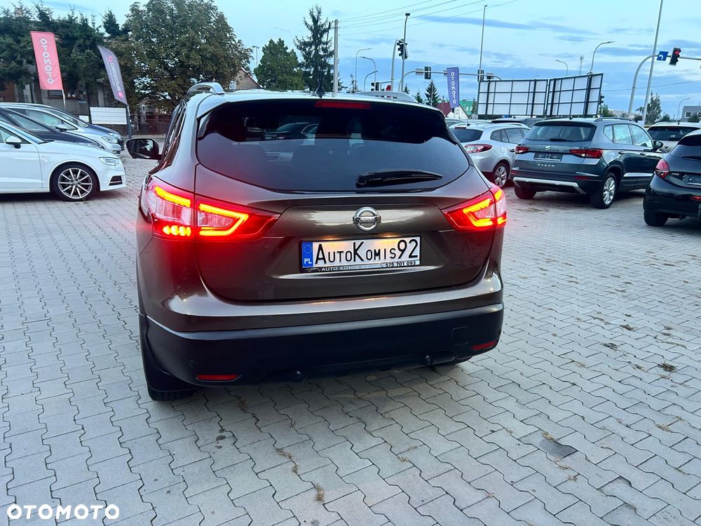 Nissan Qashqai 1.6 Tekna CVT - 11