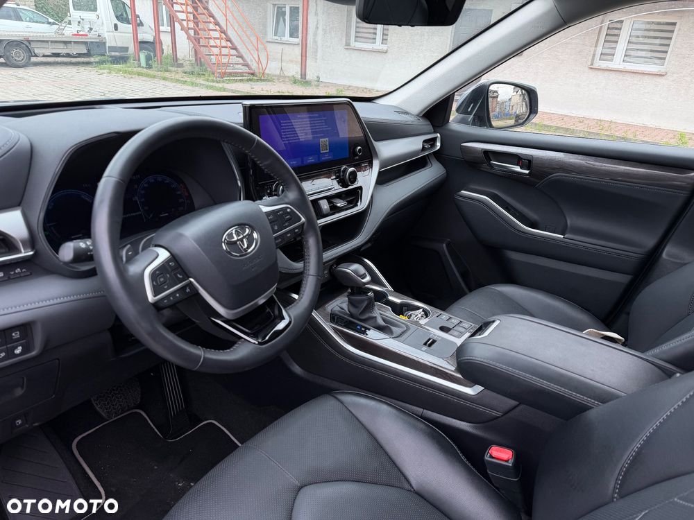 Toyota Highlander 2.5 Hybrid Business Edition - 16