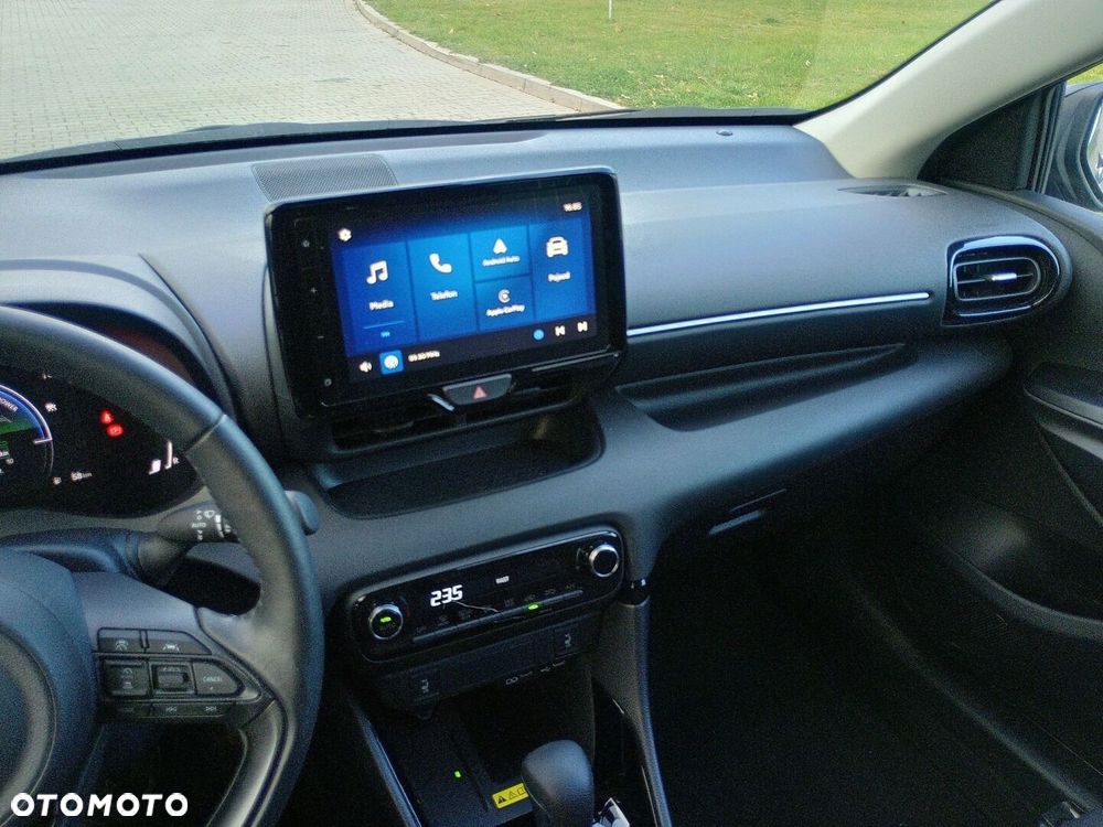Toyota Yaris Hybrid 1.5 Style - 26