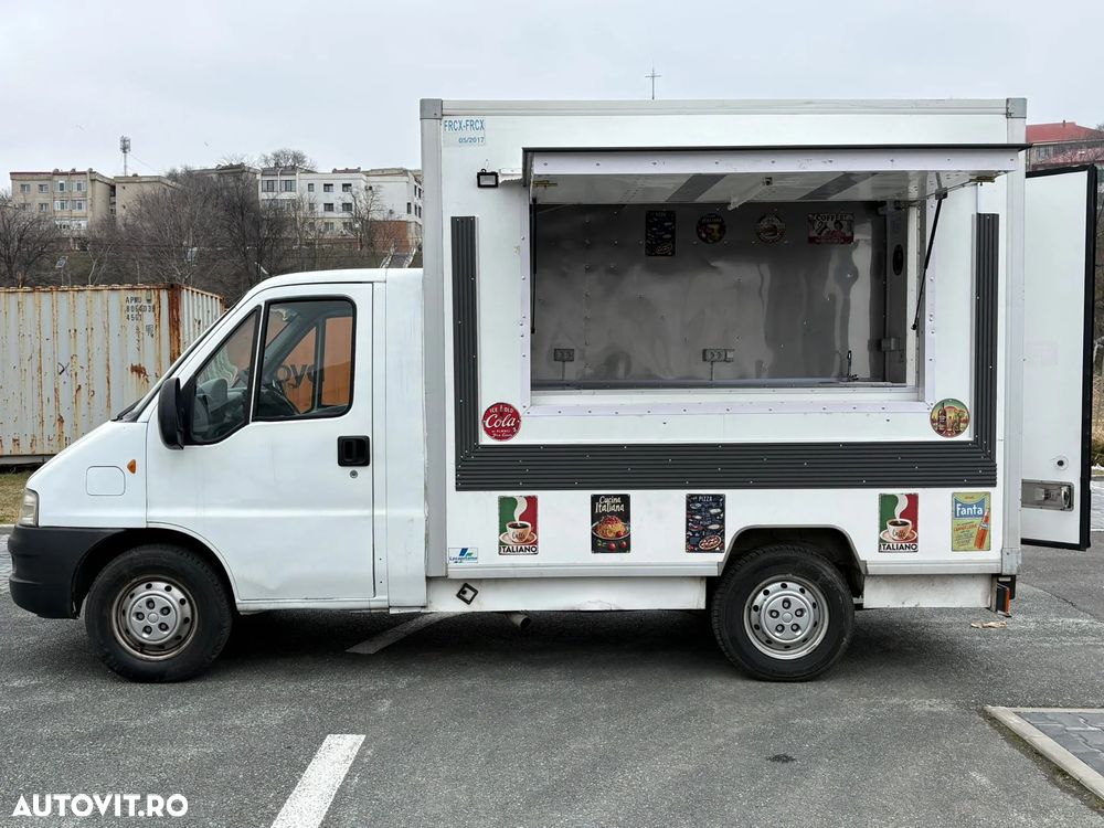 Alta Food truck full inox Gata de munca - 6