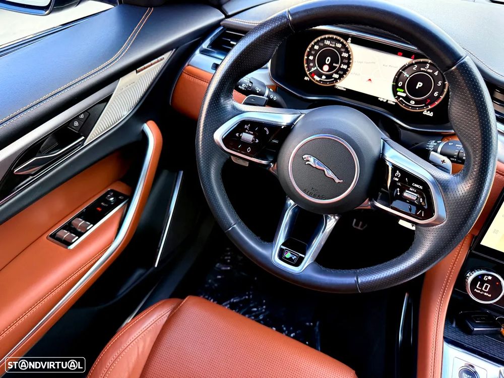 Jaguar F-Pace 2.0 P400e AWD R-Dynamic HSE - 16