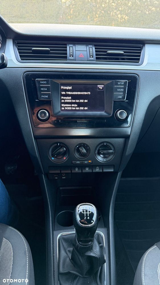 Skoda RAPID 1.2 TSI Ambition - 17