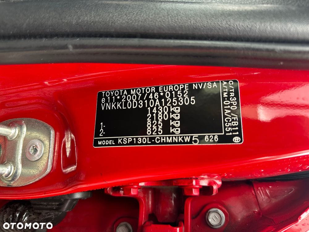 Toyota Yaris 1.0 VVT-i - 18
