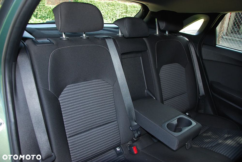 Kia Ceed - 14