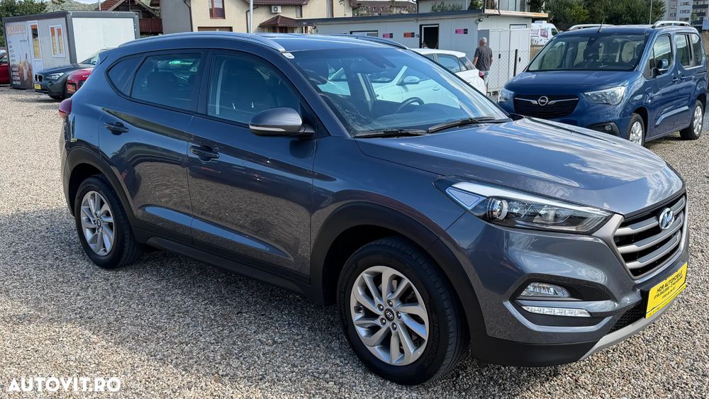 Hyundai Tucson 2.0 CRDI 4WD Automatik Style - 10