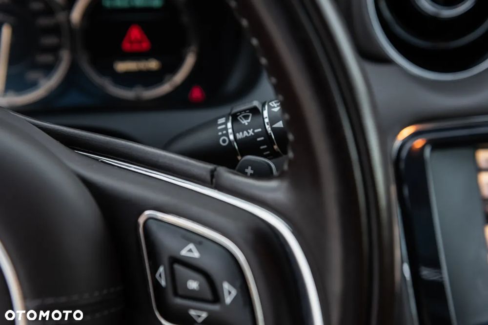 Jaguar XJ 3.0 T AWD Premium Luxury - 24