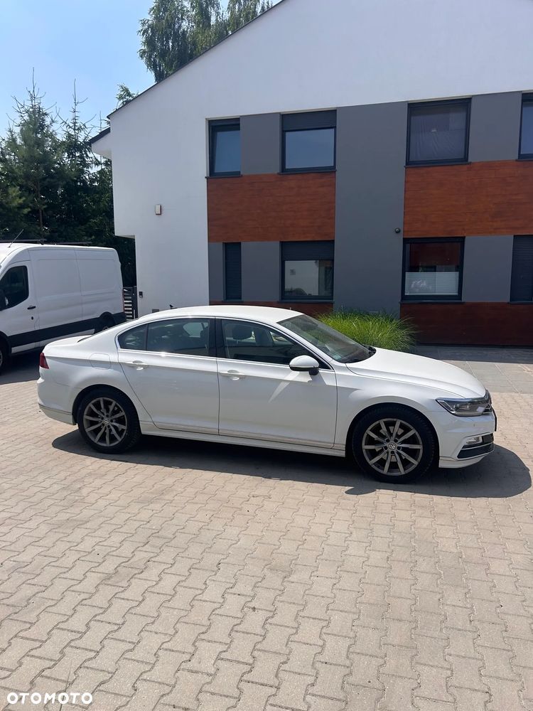 Volkswagen Passat ver-2-0-tdi-scr-trendline-dsg - 6