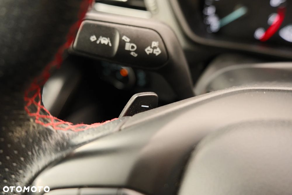 Ford Focus 1.5 EcoBoost ST-Line Business - 30