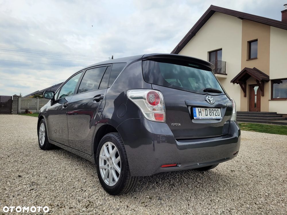 Toyota Verso 1.8 5-Sitzer Life - 9