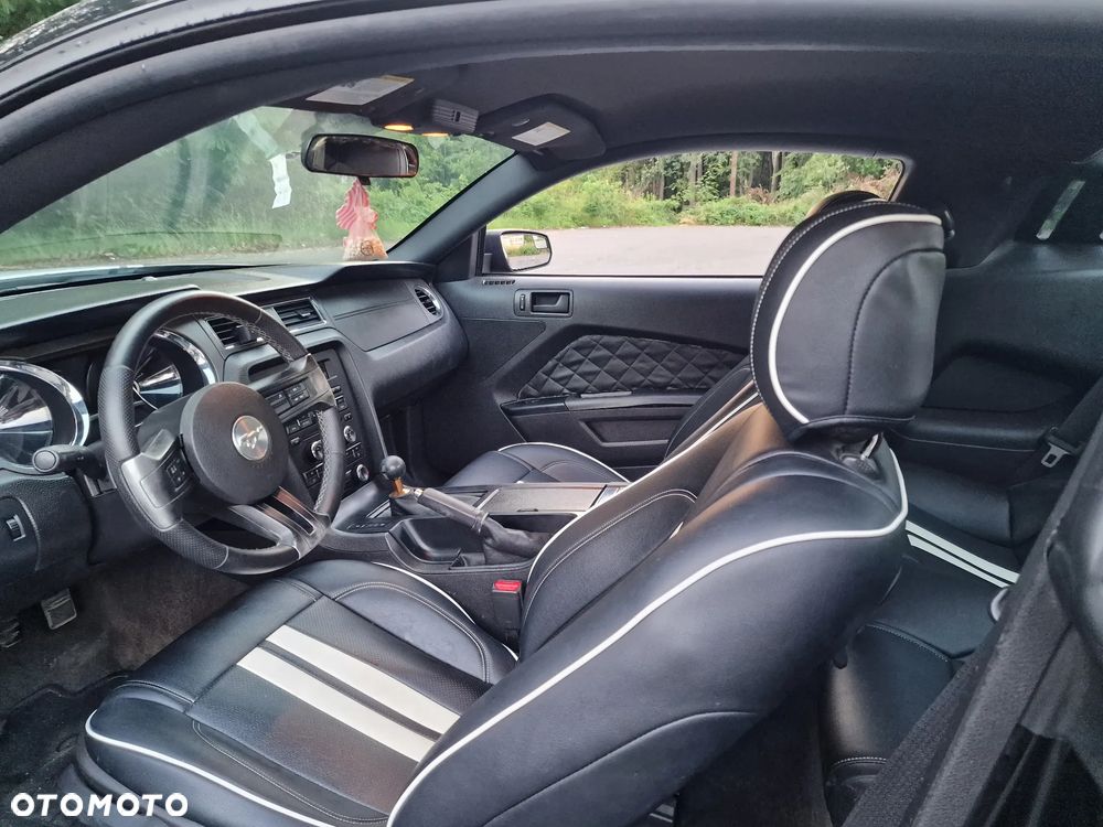 Ford Mustang 3.7 V6 - 8