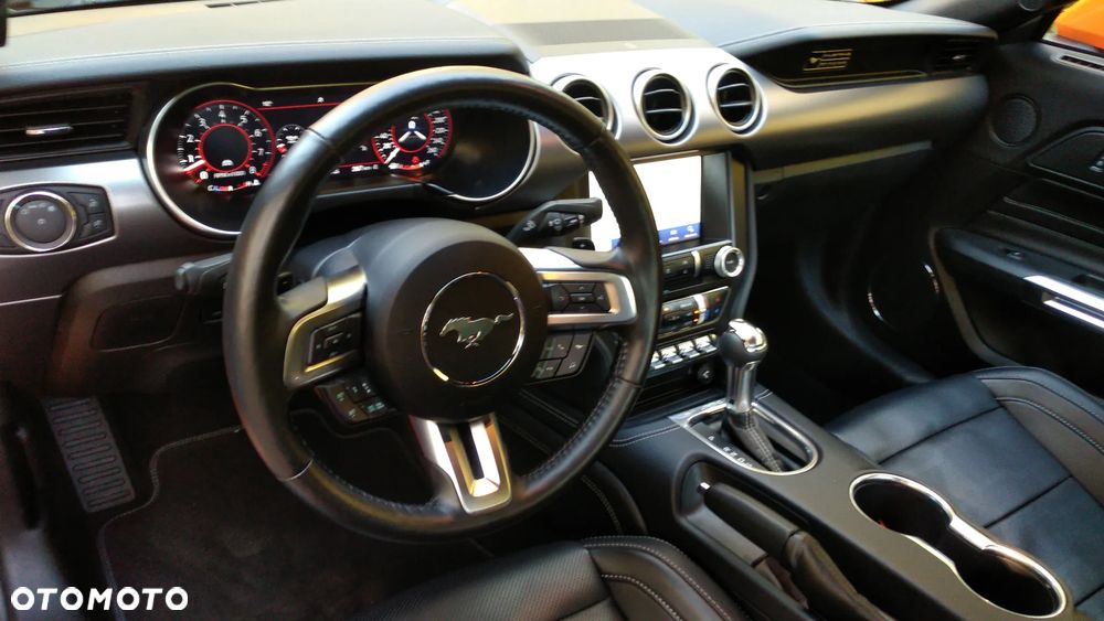 Ford Mustang - 20