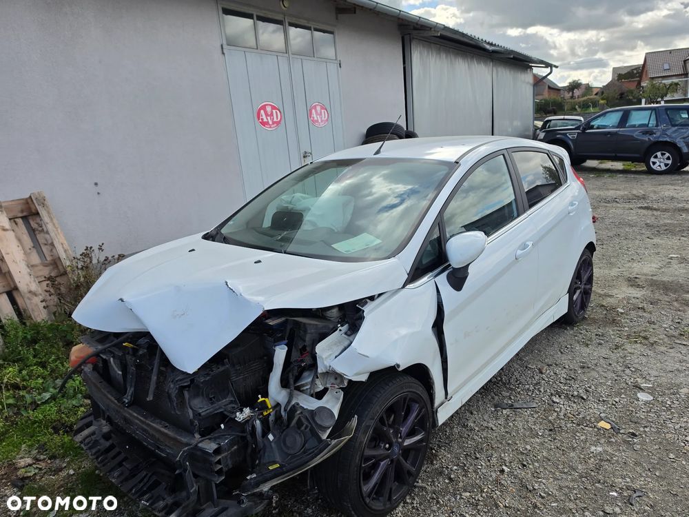Ford Fiesta - 17
