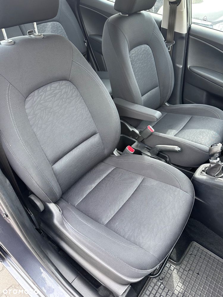 Hyundai ix20 1.6 Premium blue - 23