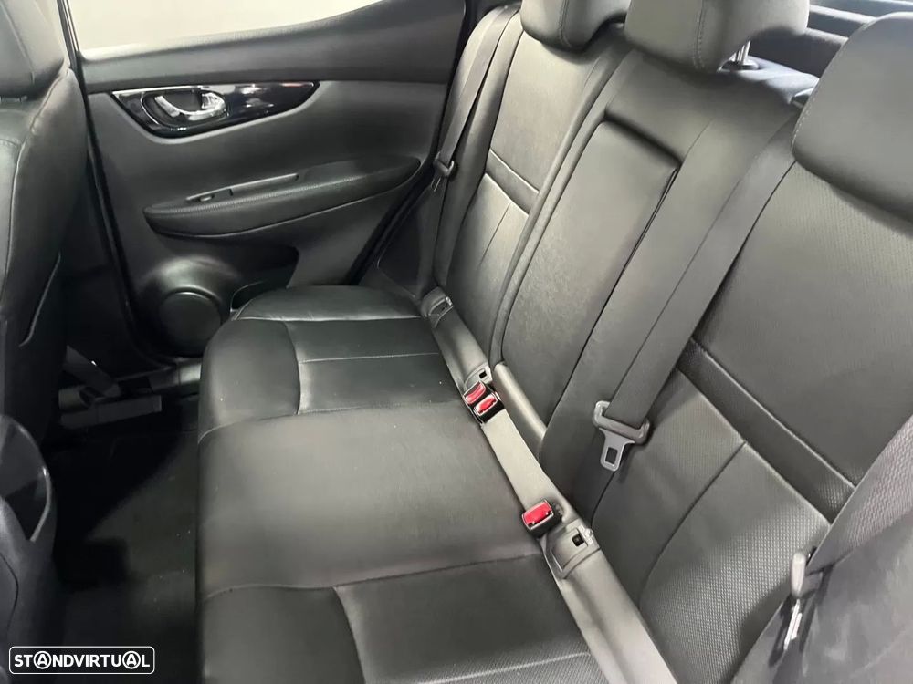 Nissan Qashqai 1.5 dCi Tekna Premium 17 - 13