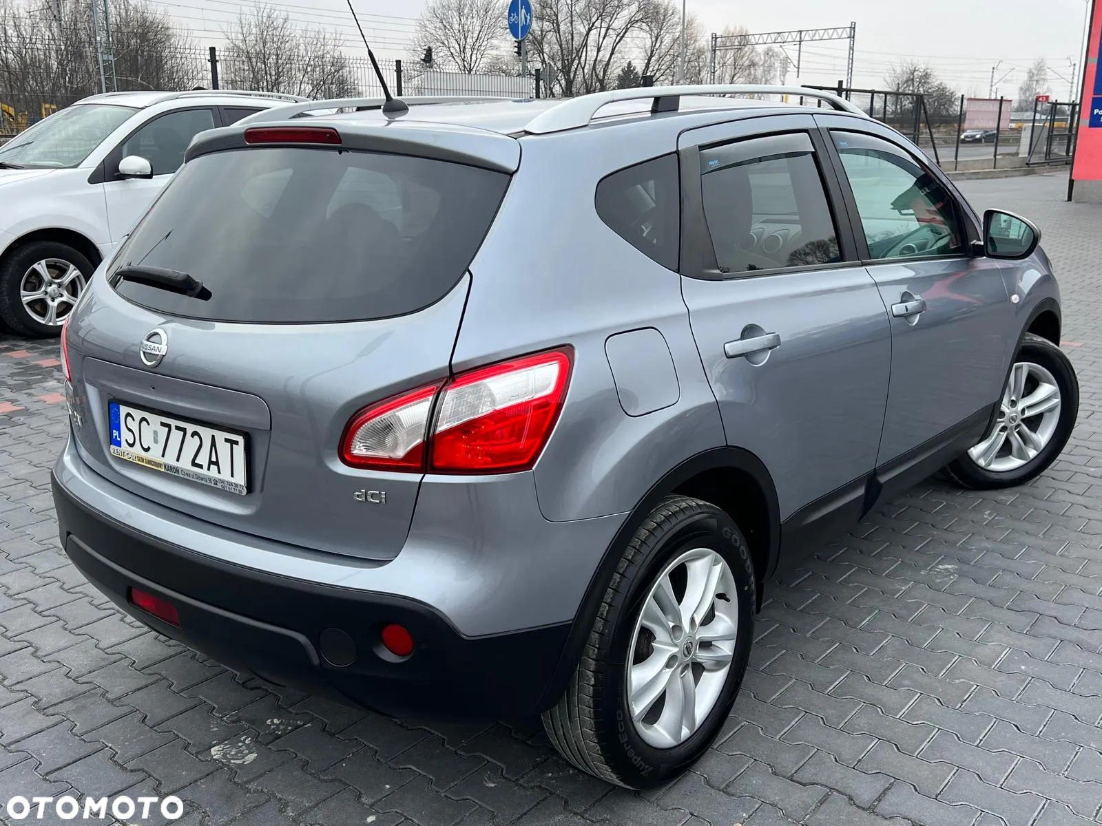Nissan Qashqai 2.0 dCi 4 x 4 DPF tekna - 15