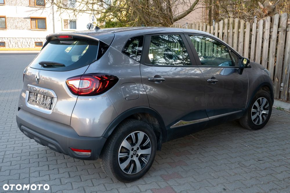 Renault Captur - 23