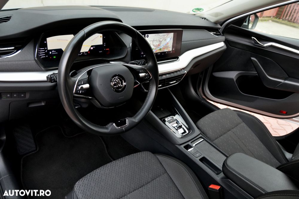 Skoda Octavia Combi 2.0 TDI DSG First Edition - 15