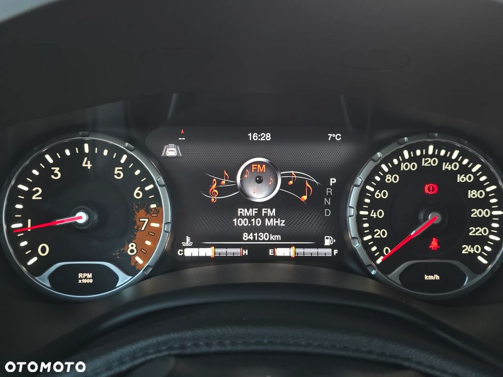 Jeep Renegade 1.4 MultiAir DSG Limited - 26