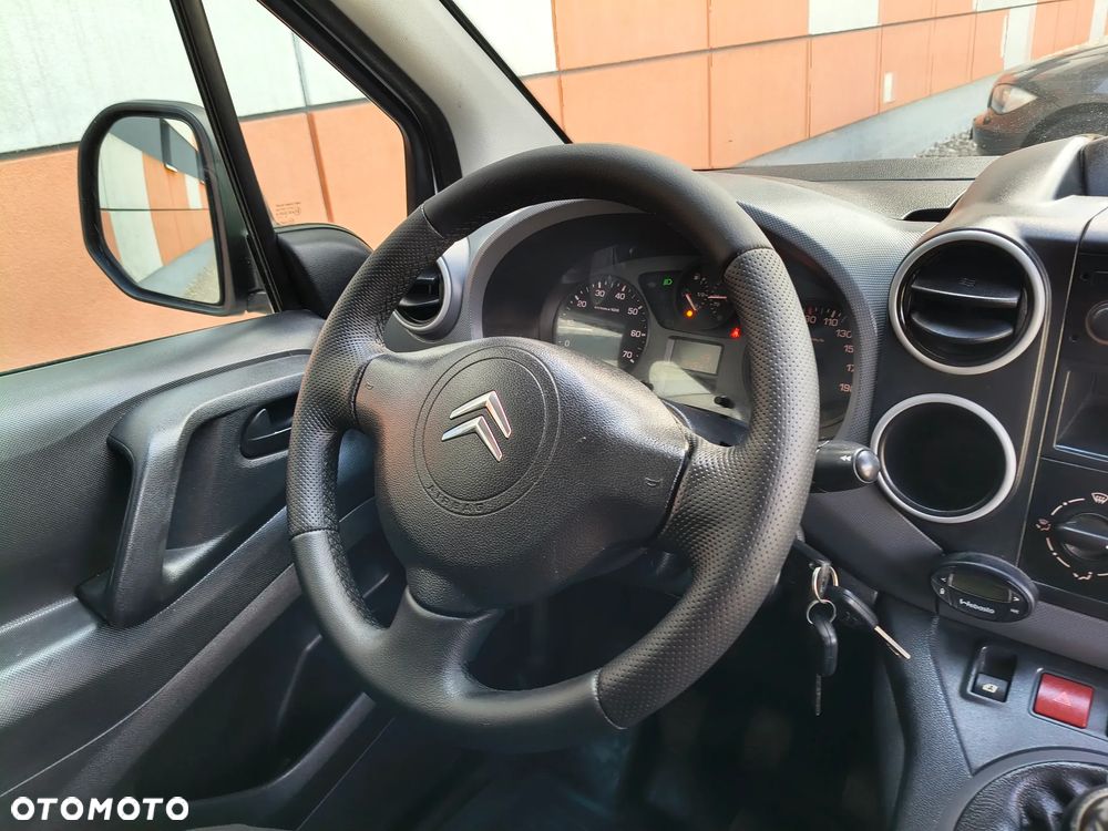 Citroën BERLINGO 1.6 HDI (90KM) 5-BIEGÓW (L1H1) KLIMA WEBASTO STAN IDEALNY 100% BEZWYPADKOWY SERWIS KM NIE MA RDZY - 12