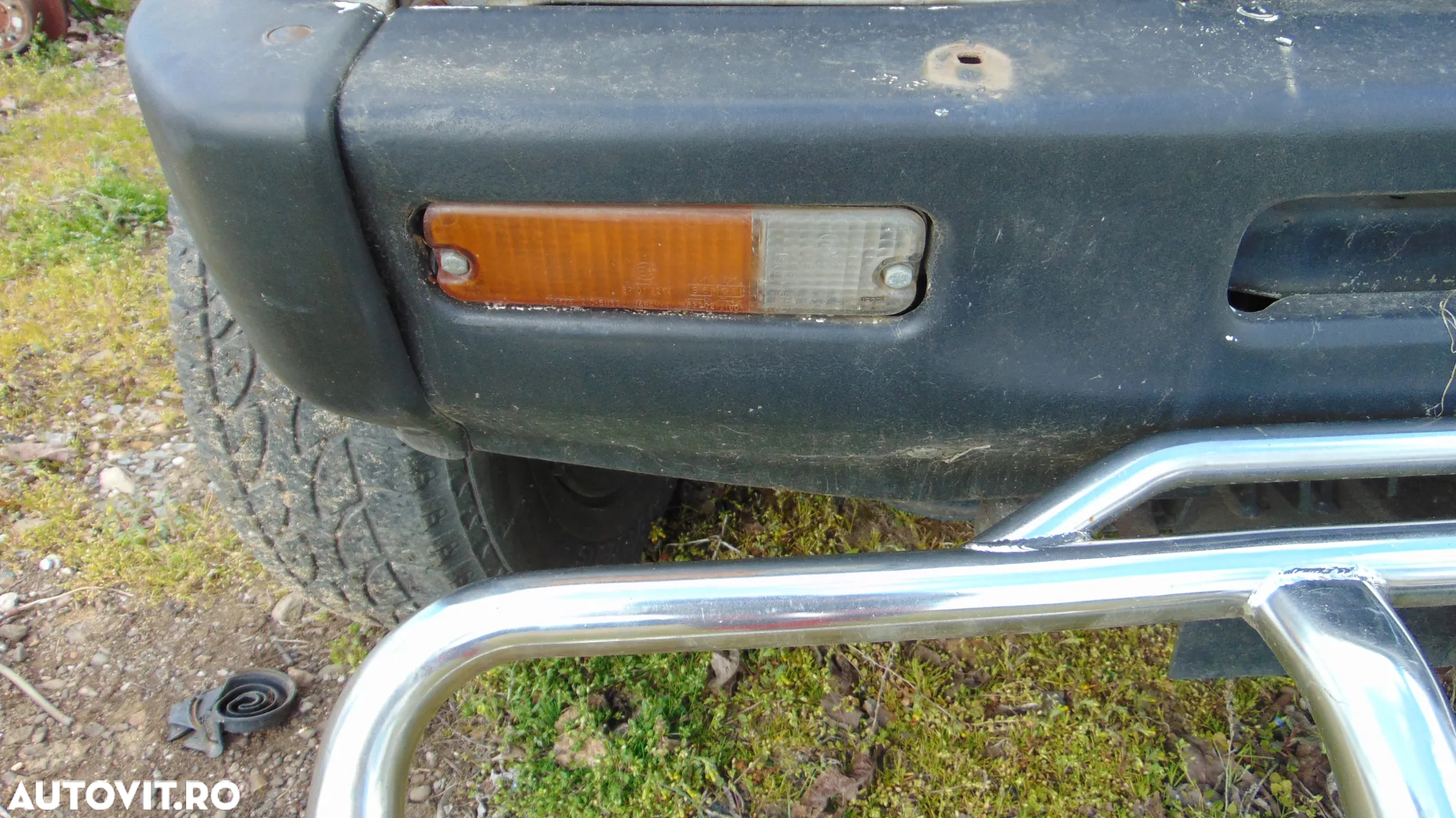 Faruri,semnalizari fata,stopuri spate Daihatsu Feroza an 1990 - 3