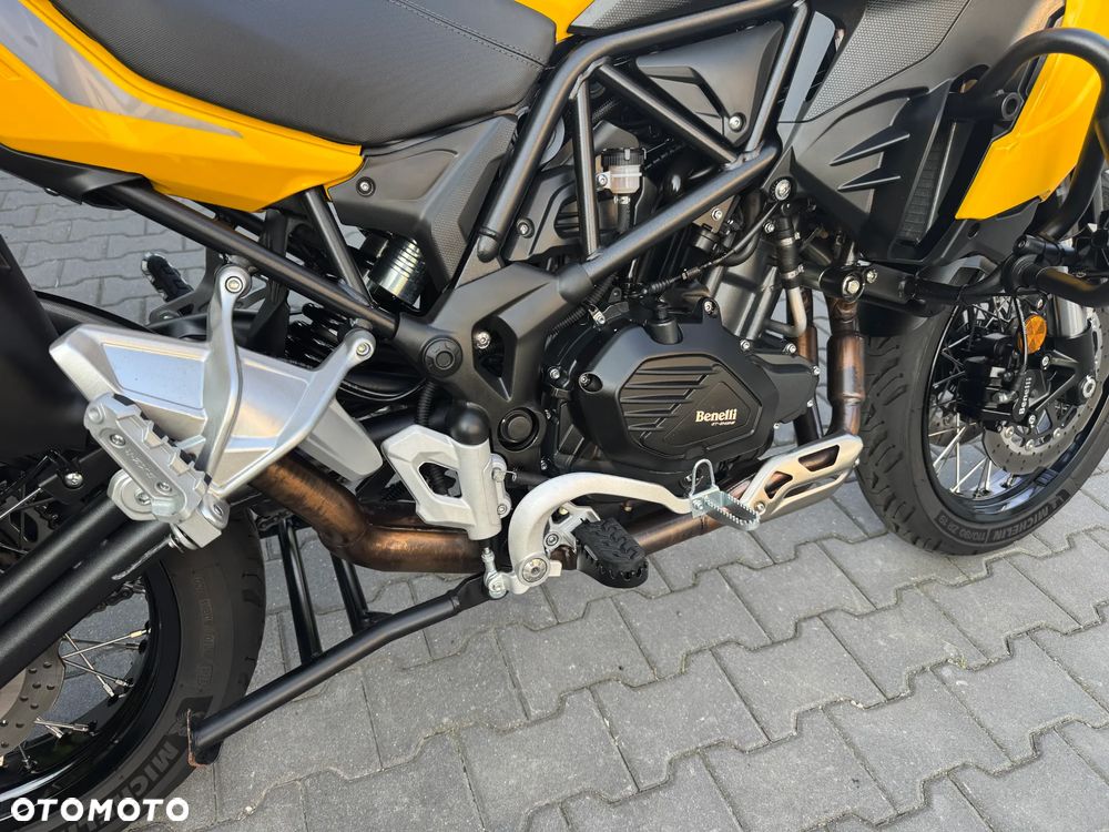 Benelli TRK 502X - 25