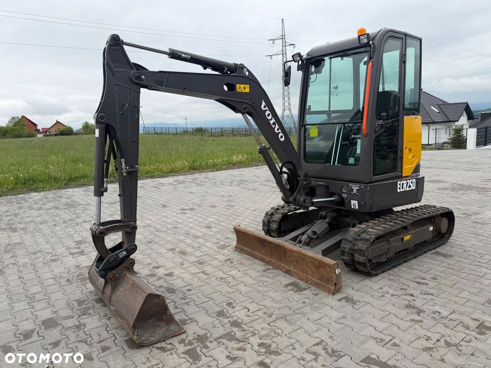 Volvo Ecr25d - 8