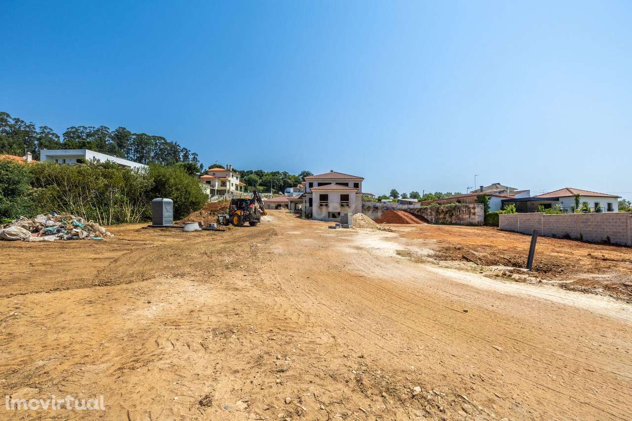 Moradia Isolada, T7 de Luxo com Piscina, Jardins. Leiria - Grande imagem: 4/43