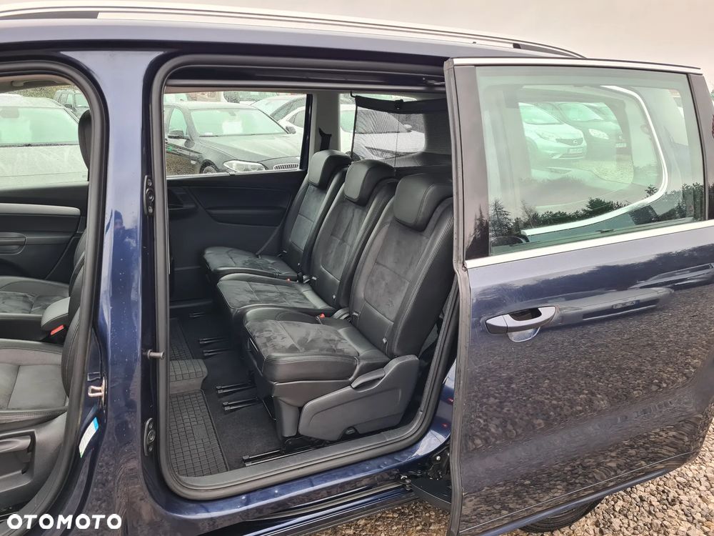 Volkswagen Sharan 2.0 TDI 4Motion BlueMotion Technology Comfortline - 18