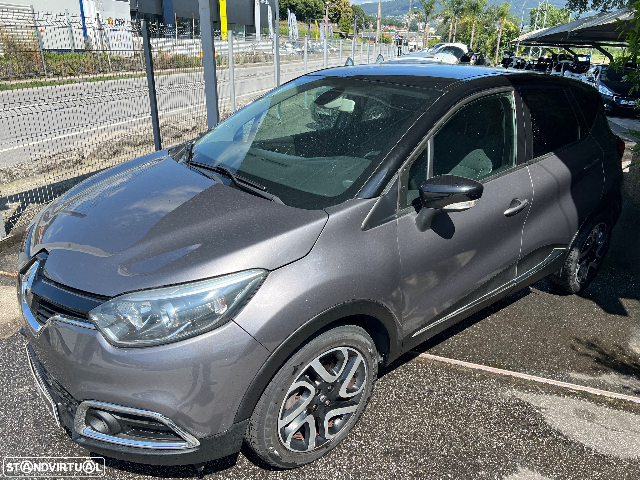 Renault Captur ENERGY TCe 120 Initiale Paris - 3