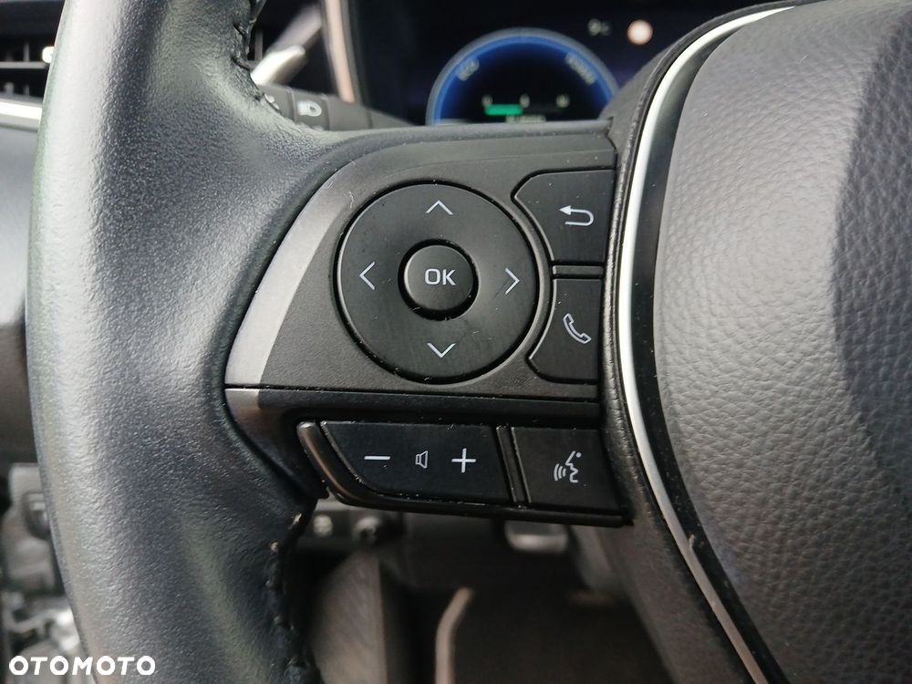 Toyota Corolla 1.8 Hybrid Comfort - 28