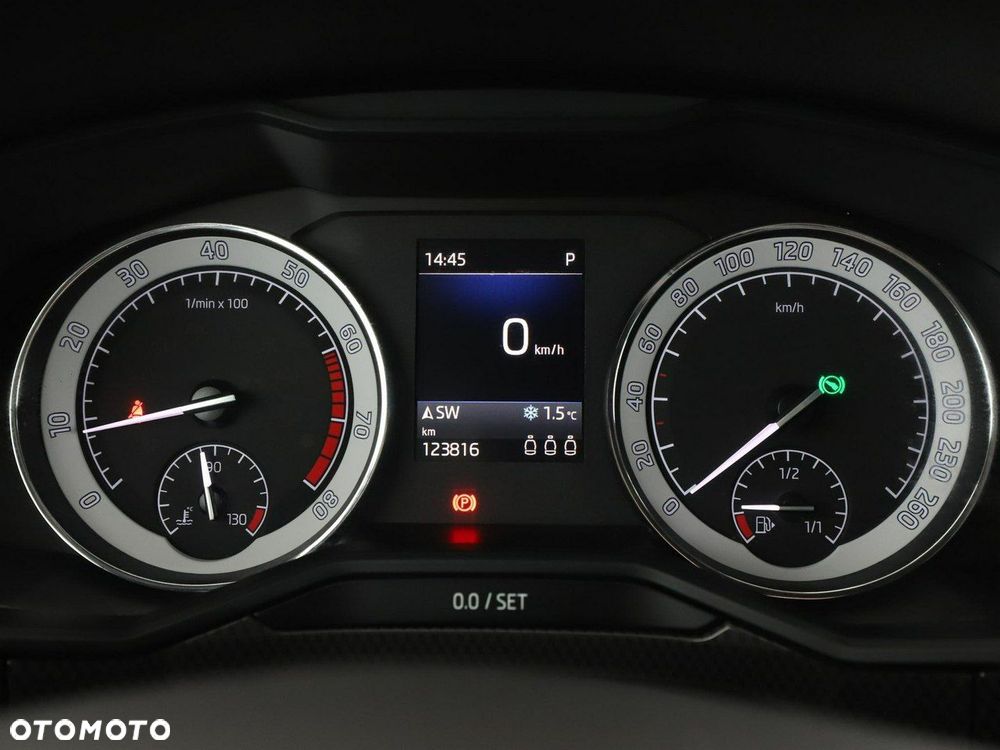 Skoda Superb 1.8 TSI DSG Ambition - 22