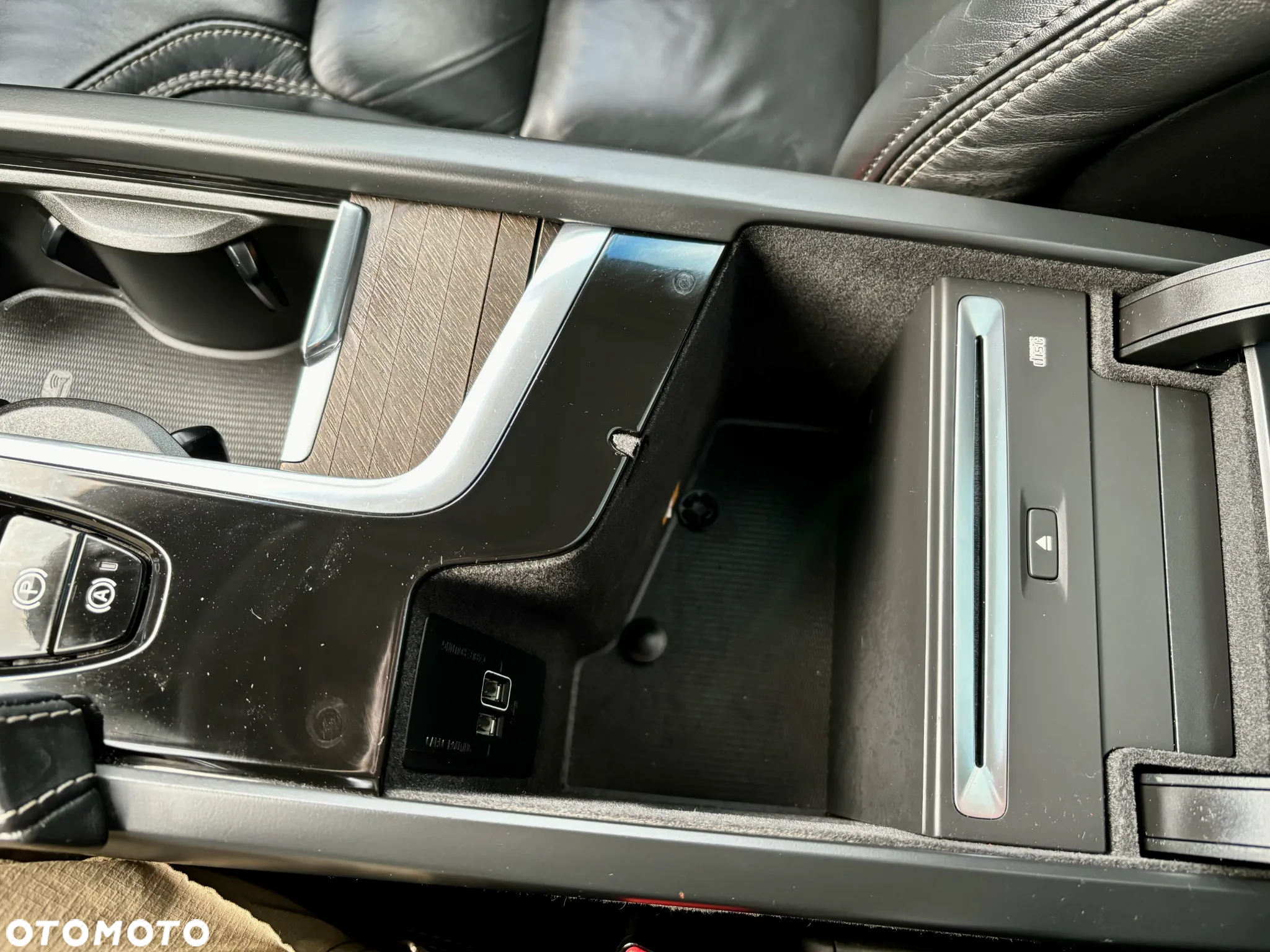 Volvo V90 Cross Country D5 AWD Geartronic - 28