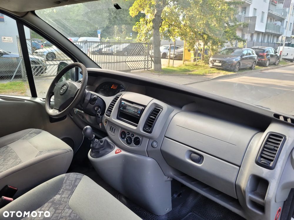 Opel Vivaro - 14