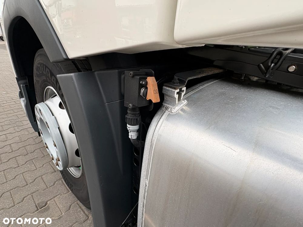 Volvo FH460 I-SAVE - 11